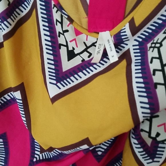 Truth NYC Beautiful dress with bow - Picture 4 of 4